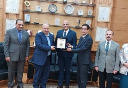 Benha University Board honors Benha Faculty of Engineering Dean After reaching Retirement Age