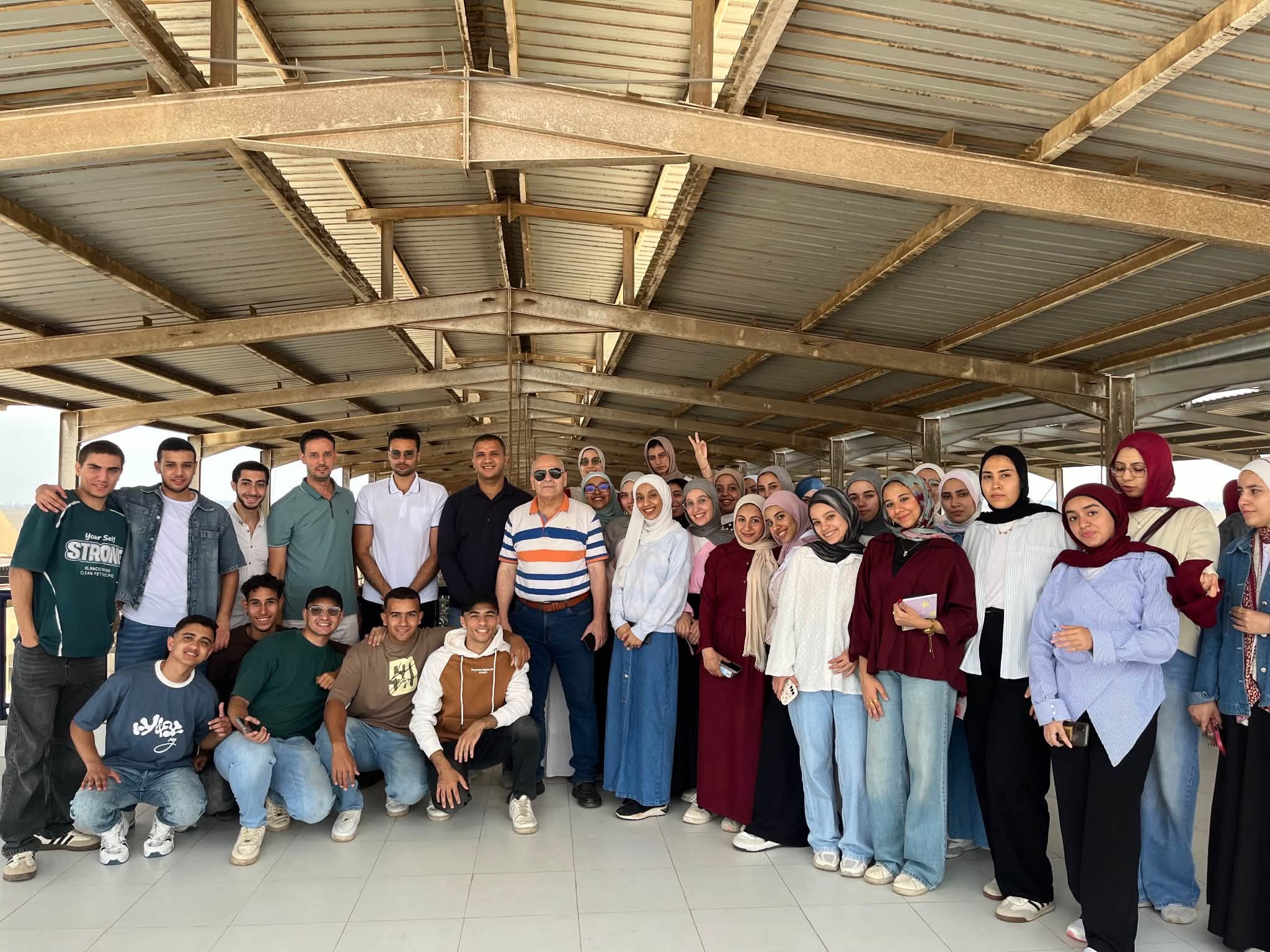  زيارة علمية  لطلاب المستوى الثالث بالبرنامج الى شركة الاسكندرية الزراعية (لمار )