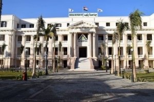 شهد الدكتور جمال سوسة المشرف على قطاع خدمة المجتمع وتنمية البيئة بجامعة بنها ختام فعاليات البرنامج التدريبى "القيادة والتأثير " والذى نظمته الجامعة برعاية الدكتور ناصر الجيزاوى القائم بأعمال رئيس الجامعة لتأهيل أعضاء هيئة التدريس من الأساتذة ممن تنطب