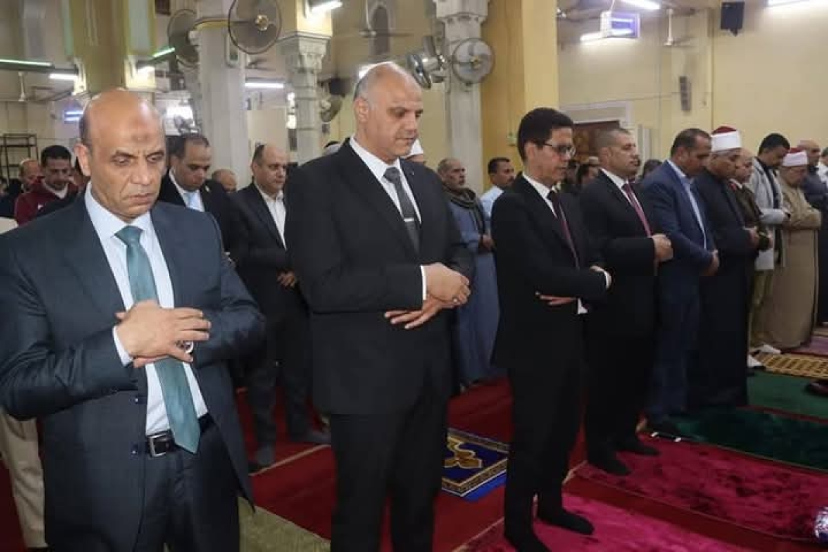 محافظ القليوبية ورئيس جامعة بنها ومدير الأمن يشهدون إحتفالية ليلة القدر بمسجد ناصر بمدينة بنها